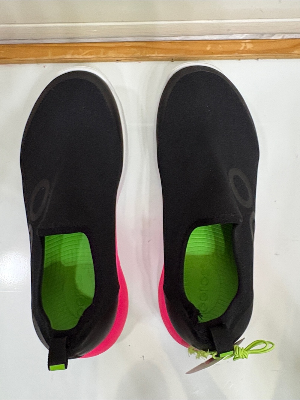 NWT OOFOS Black Slip-On Sneakers with Pink and Lime Accents - Picture 8 of 11